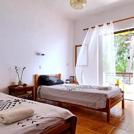 Thalia Lefkada * Lygia (Lefkada)